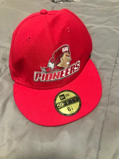 Gorra roja New Era Pioneers - miniatura 1