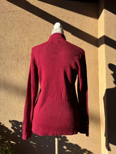Sweater cuello alto burdeos - miniatura 3