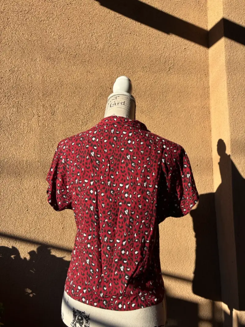 Blusa roja estampado leopardo - 5