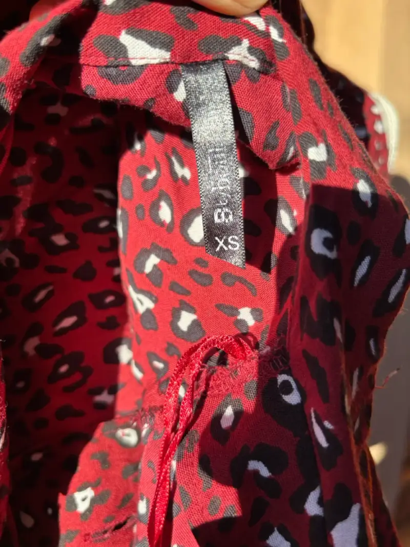 Blusa roja estampado leopardo - 6