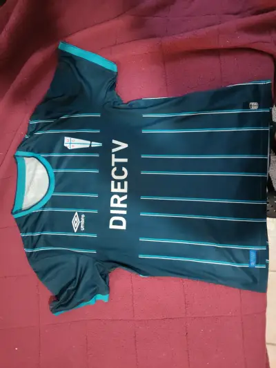 Polera Universidad Catolica - miniatura 1