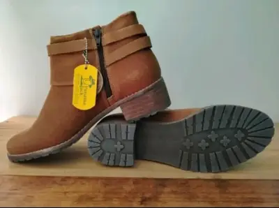 Botines café nuevos con etiqueta - miniatura 1