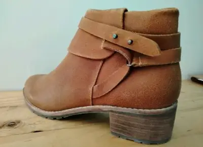 Botines café nuevos con etiqueta - miniatura 2