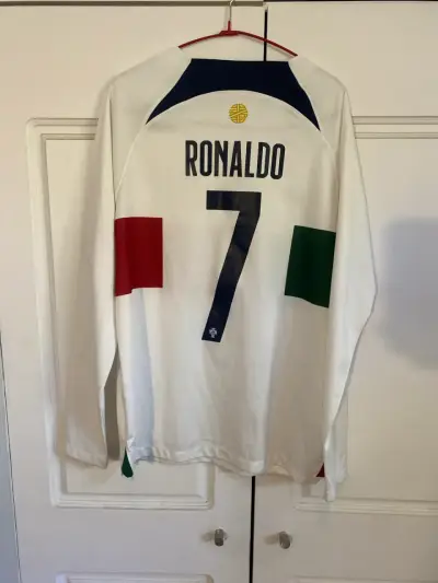 Camiseta fútbol Portugal blanca cristiano Ronaldo - miniatura 3