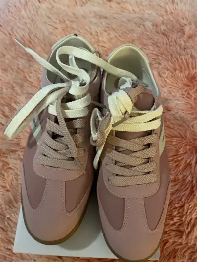 Zapatillas deportivas rosadas nuevas - miniatura 6