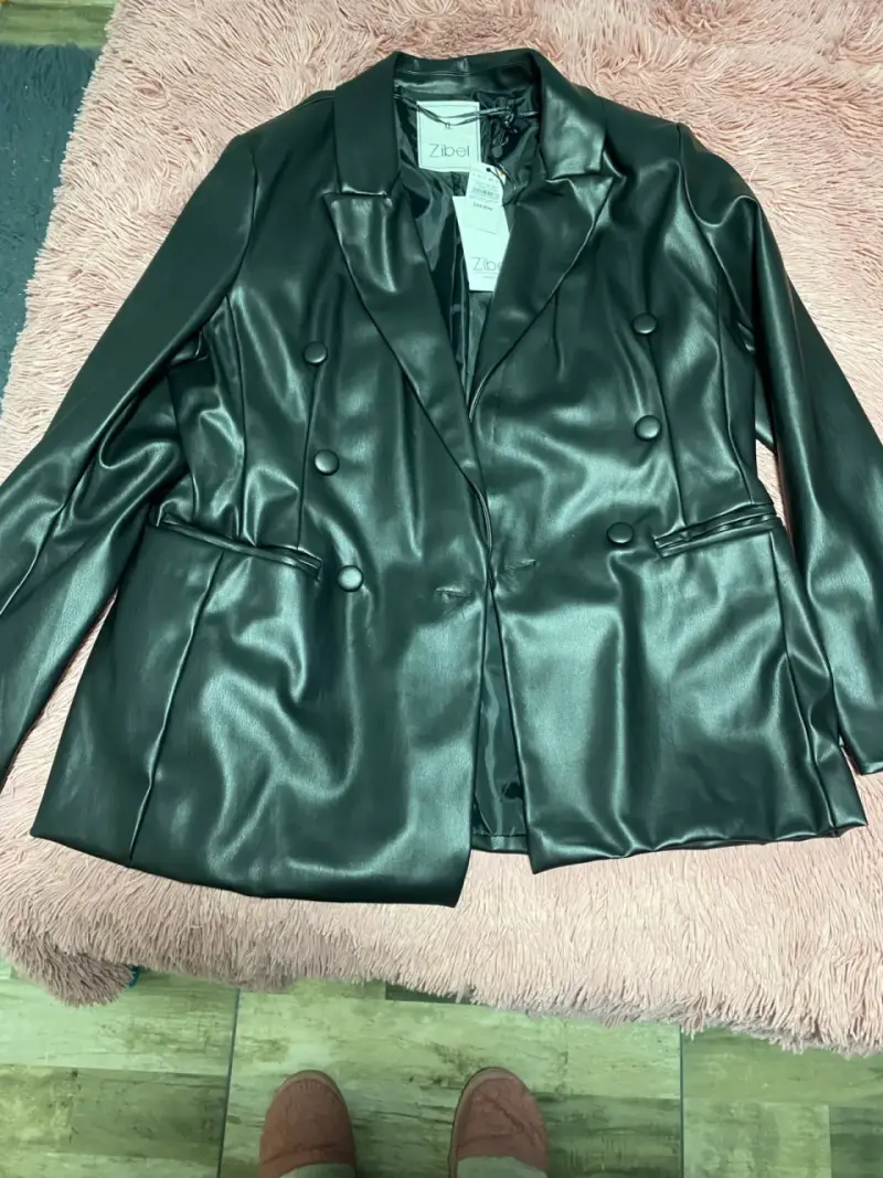 Blazer negro de cuero sintético - 1