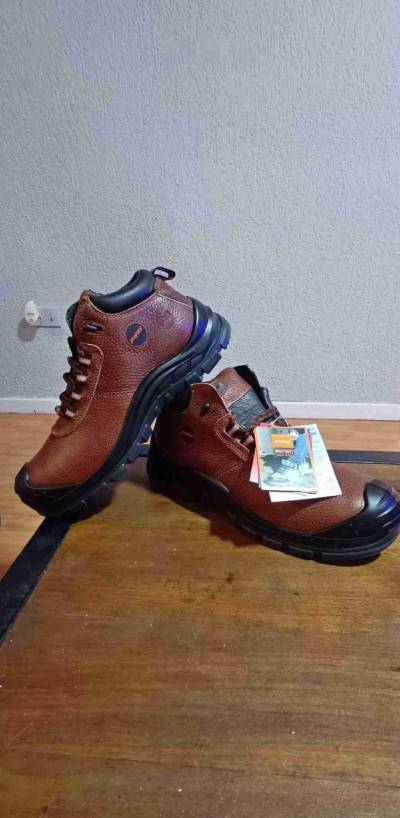 Bototos  de seguridad talla 40 - miniatura 1