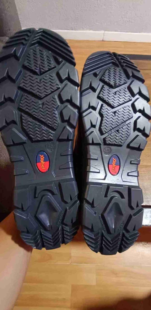Bototos  de seguridad talla 40 - 3