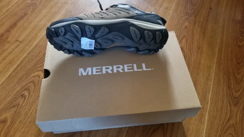 Zapatillas Merrell de montaña - 4