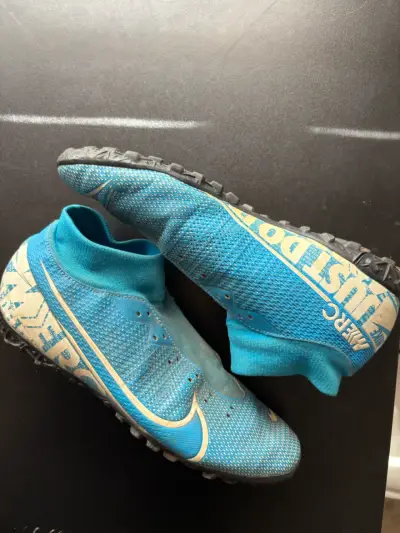 Zapatos baby fútbol talla 42,5 - miniatura 1