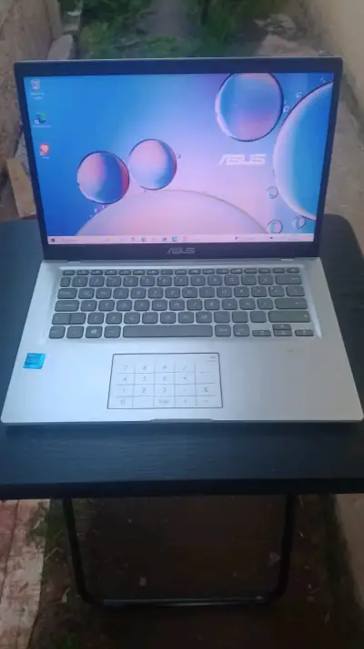 Notebook ASUS i5 11va generación SSD 512GB - miniatura 3