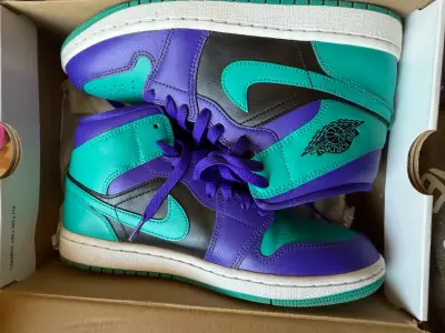 Zapatillas Air Jordan Mid teal y morado - miniatura 4