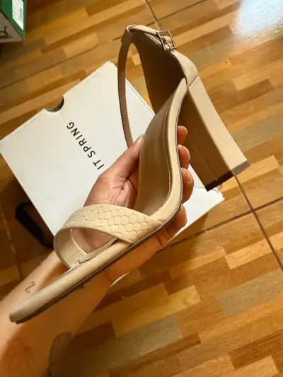 Sandalias tacón alto beige - miniatura 2