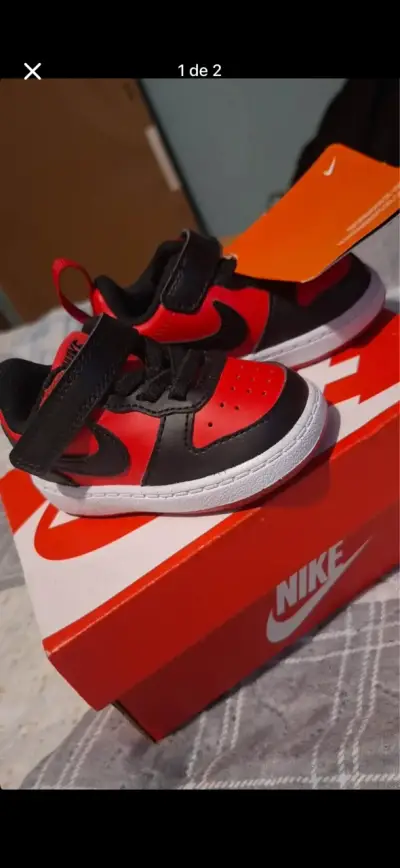 Zapatillas de bebé Nike rojas - miniatura 2