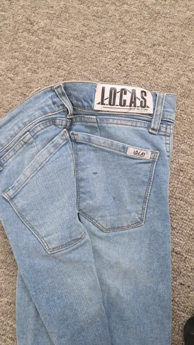 Jeans azul rasgados - miniatura 4