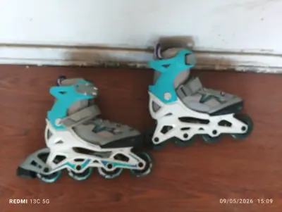 Patines en línea gris y celeste - miniatura 5