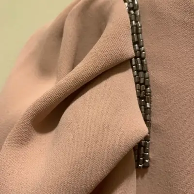 Vestido palo rosa con detalles metálicos - miniatura 4