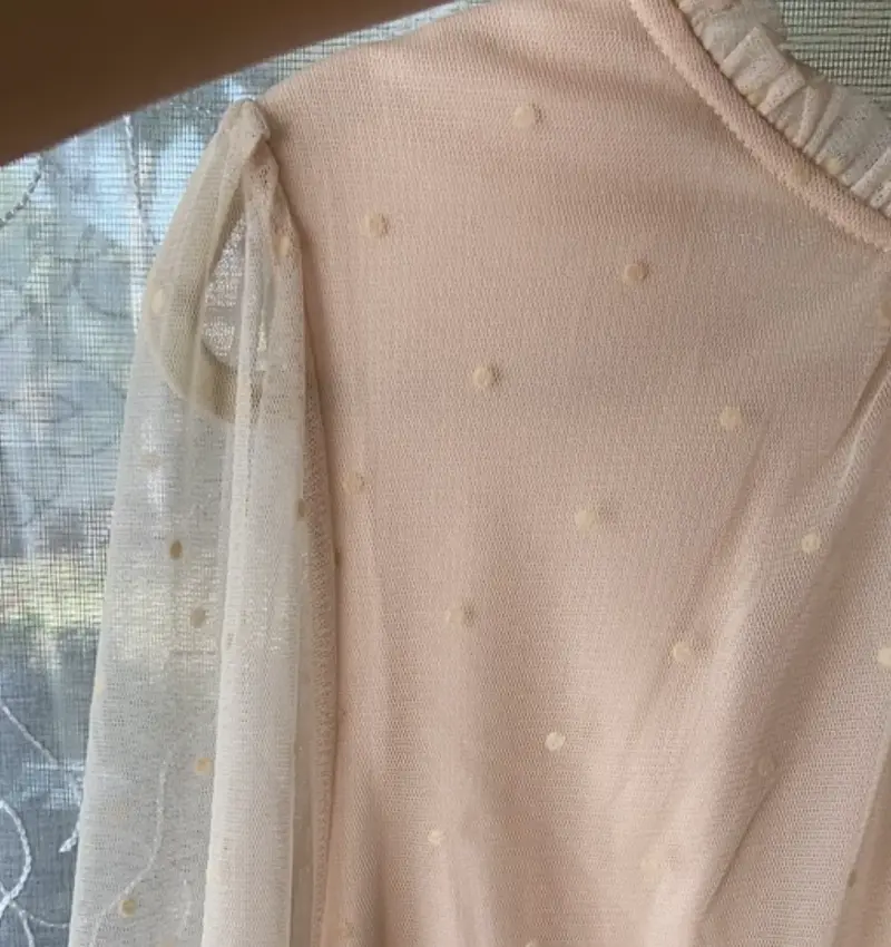 Vestido suelto rosa con transparencias - 3
