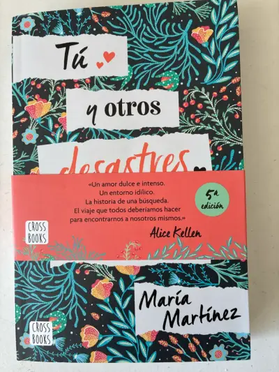 Libro 'Tú y otros desastres' - miniatura 1