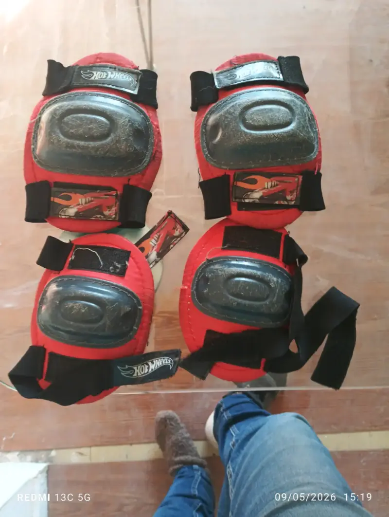 Set de rodilleras protectoras Hot Wheels