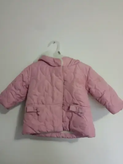 Abrigo infantil rosado acolchado - miniatura 1
