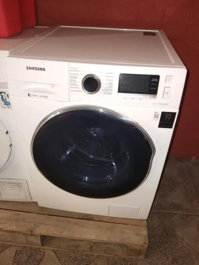 Lavadora/secadora Samsung carga frontal - 2