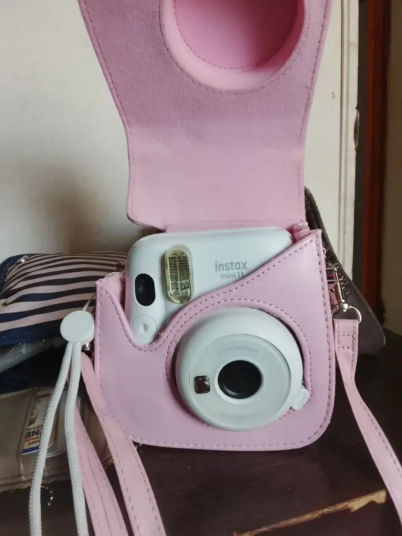 Cámara Instax Mini 11 Rosa - 1