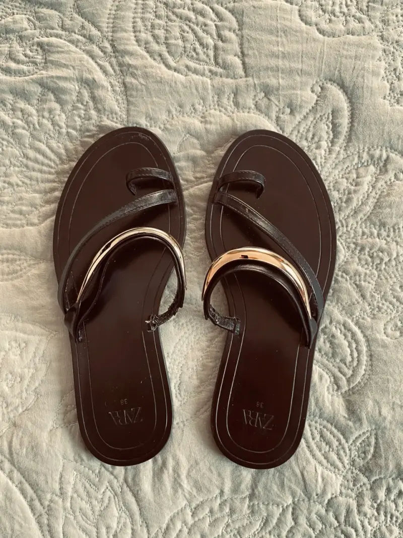Sandalias Zara negras - 1