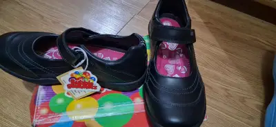 Zapatos escolares negros para niña - miniatura 4