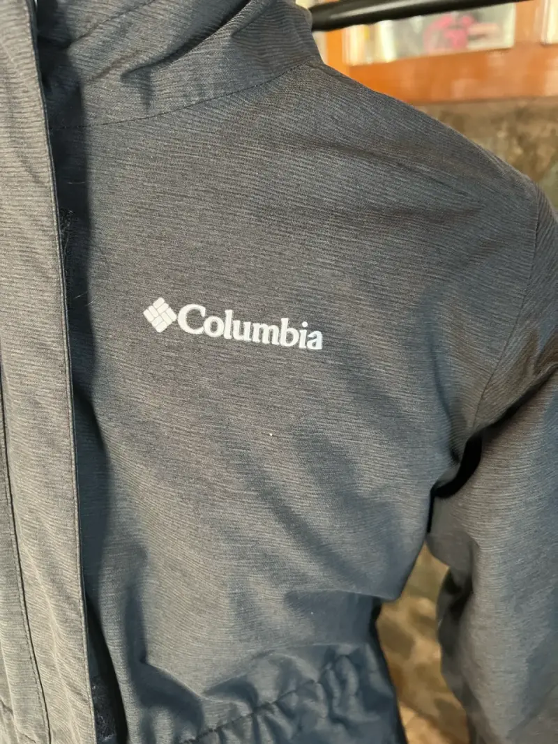 Parka Columbia gris con capucha - 2