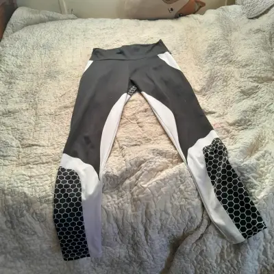 Leggings deportivos blanco y negro - miniatura 1