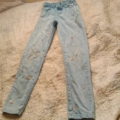 Jeans bordados niña - miniatura 1
