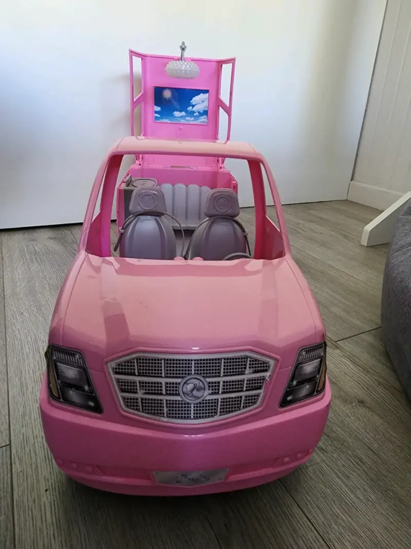 Camioneta Barbie color rosa - 4