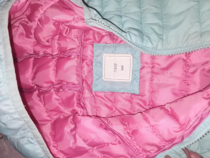 Chaqueta celeste con capucha - 2