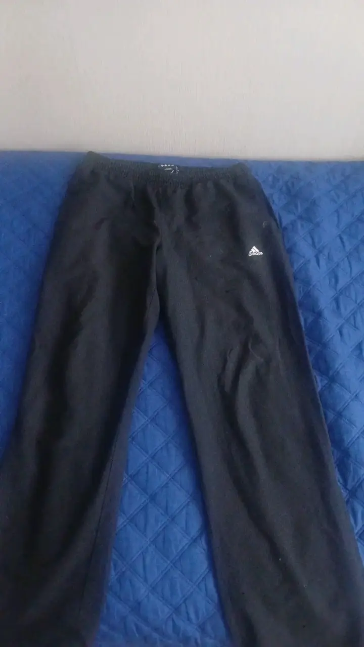 Pantalón deportivo negro Adidas