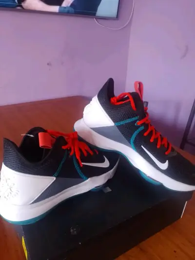 Zapatillas deportivas Nike negras - miniatura 1
