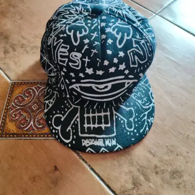 Gorra Obey negra floral - miniatura 3