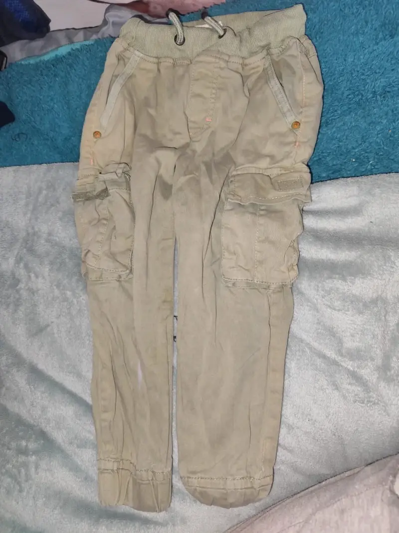 Pantalones cargo beige para niños - 2