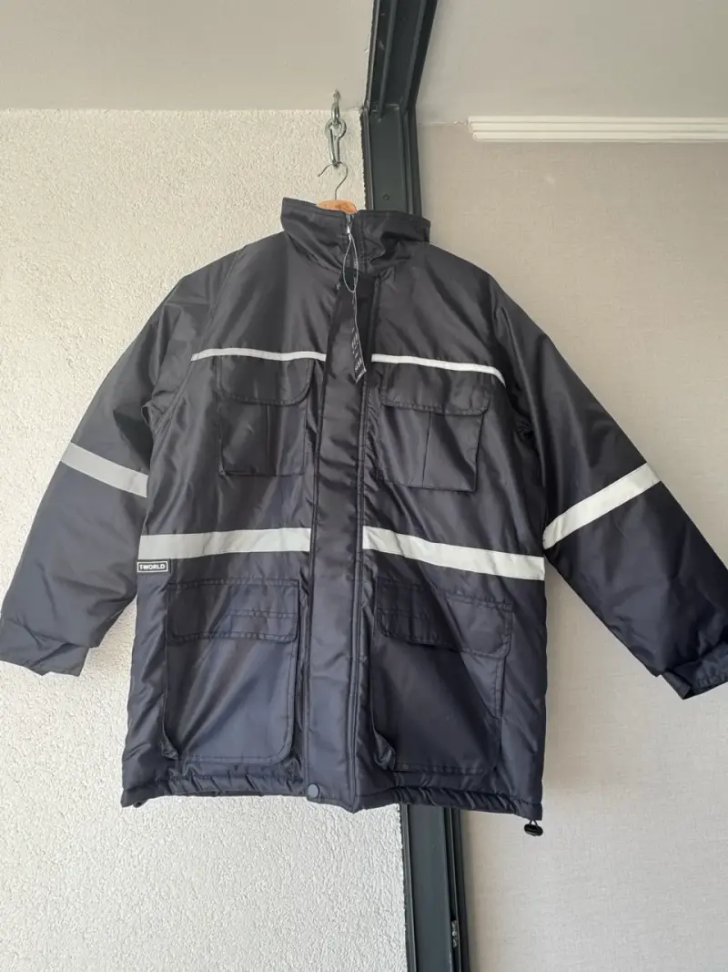 Chaqueta con reflejantes - 1