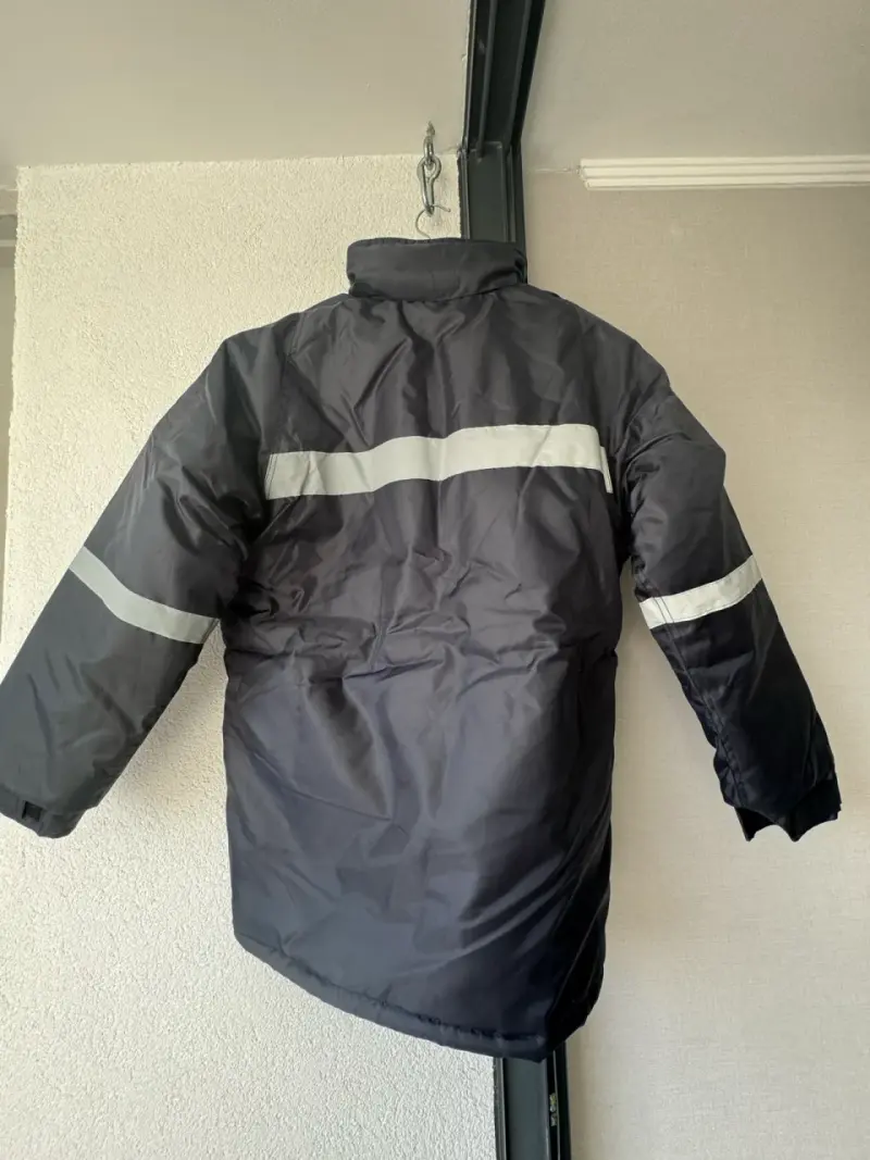 Chaqueta con reflejantes - 2