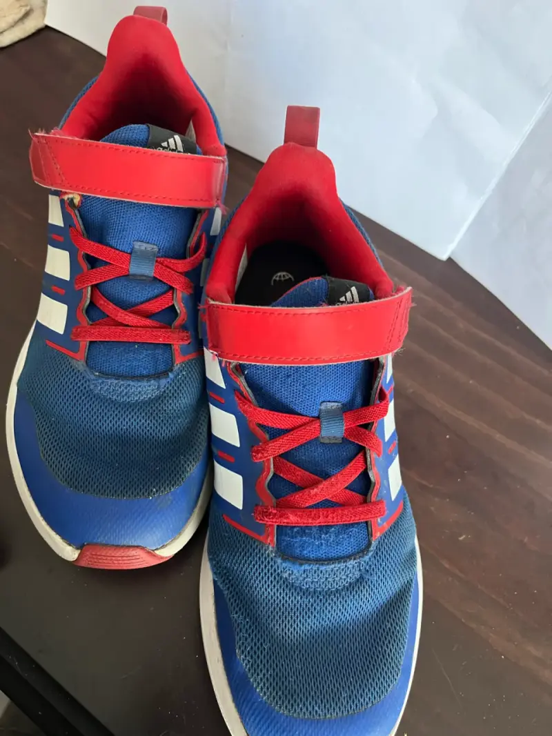 Zapatillas deportivas azul y rojo - 5
