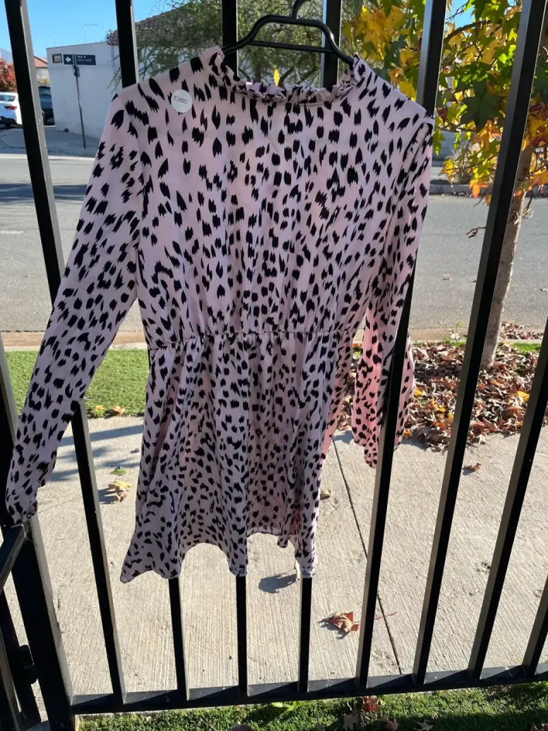 Vestido rosado estampado animal print - 3