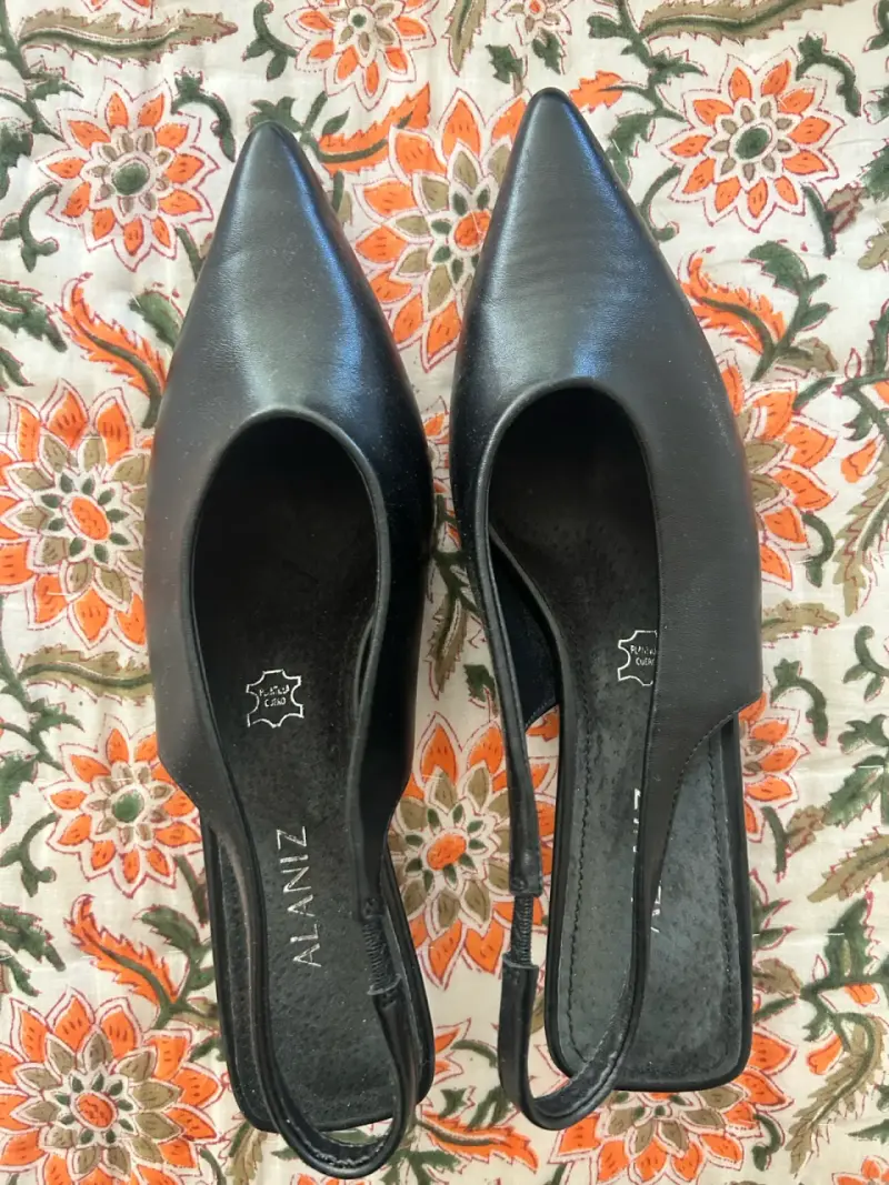 Zapatos negros de cuero