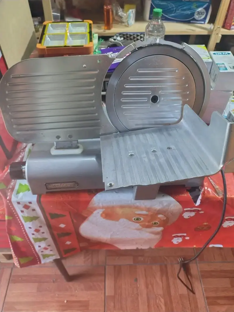 Cortadora de fiambre eléctrica