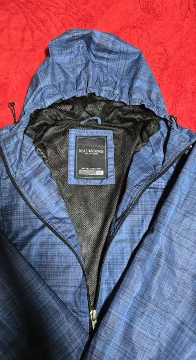 Parka azul con capucha - miniatura 2