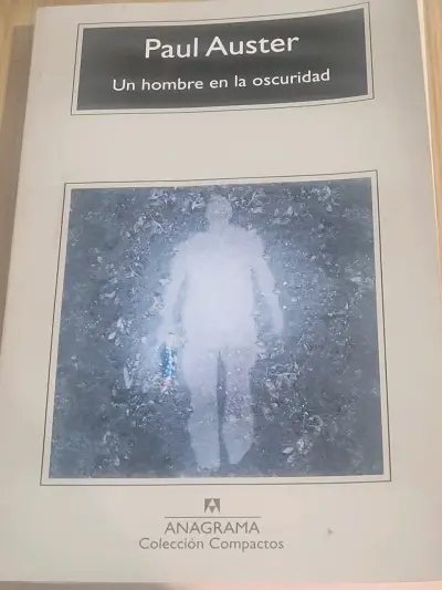 Libro Paul Auster Un hombre en la oscuridad' - miniatura 1