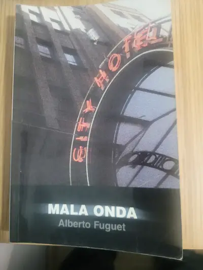 Libro Mala Onda de Alberto Fuguet - miniatura 1