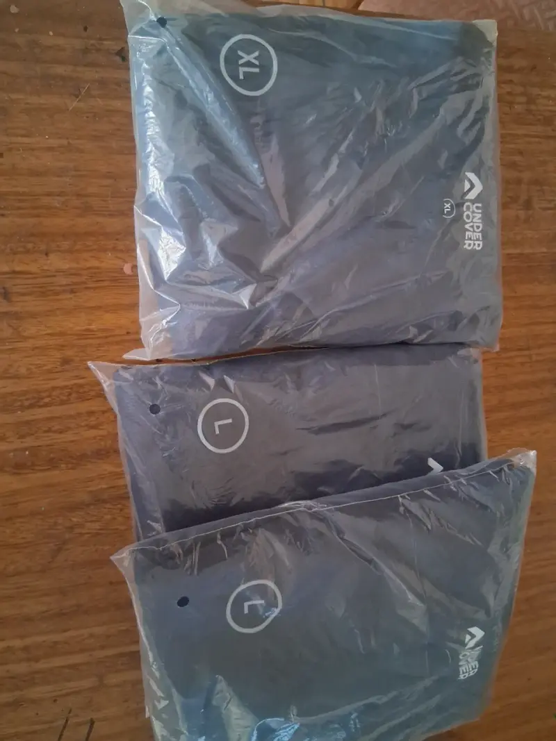 Polera Under Cover XL y L