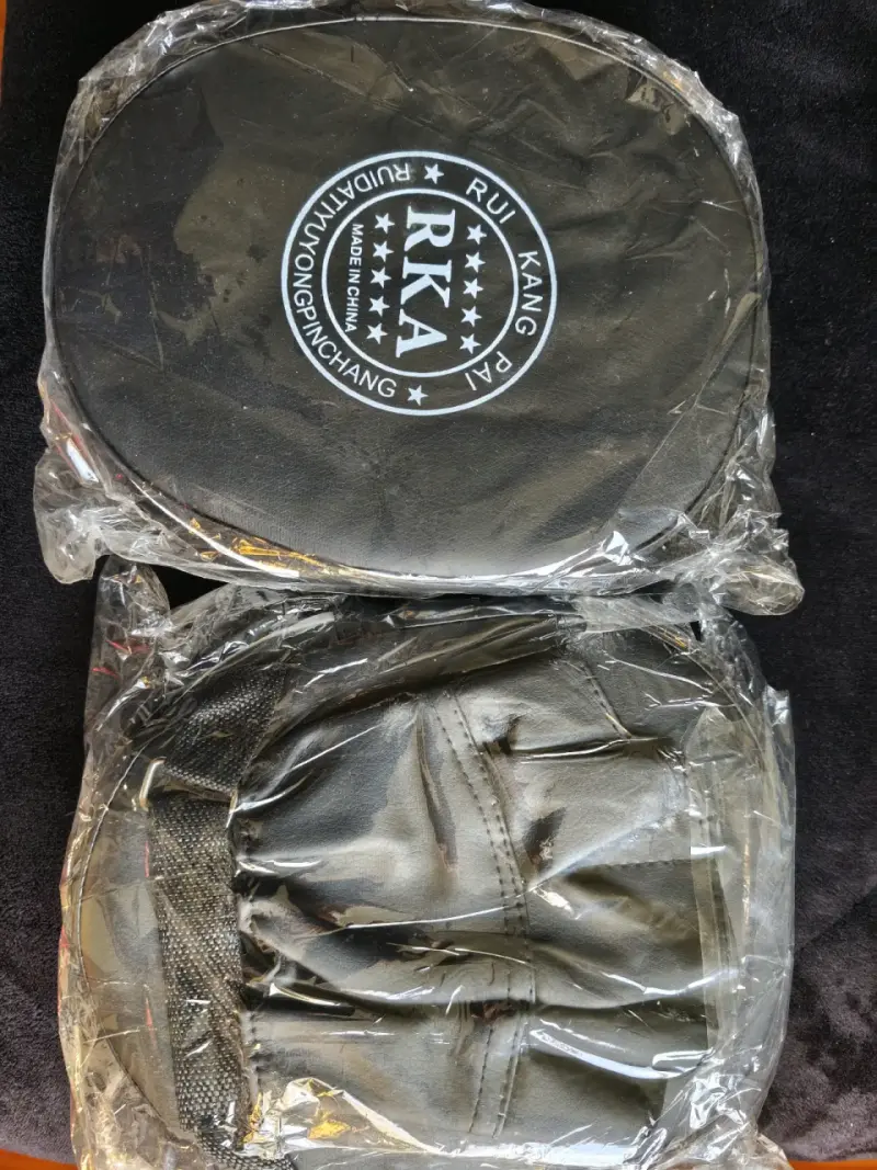 Guantes de boxeo RKA negros - 5