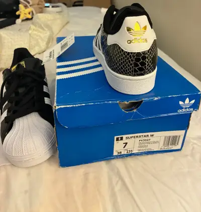Zapatillas Adidas Superstar negras - miniatura 2